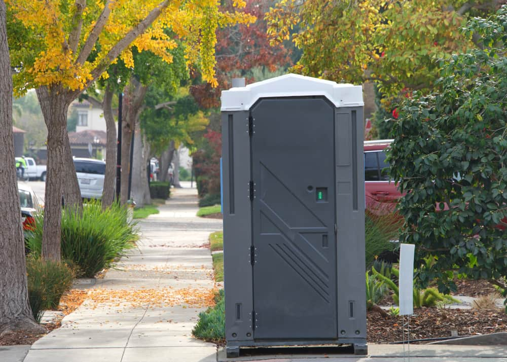 Texas porty potty features